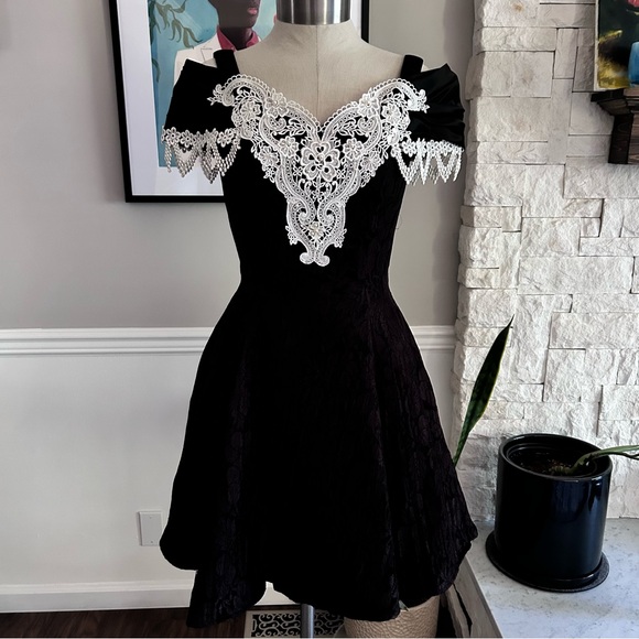 Vintage 80s Black Lace Dress Off Shoulder Gothic Prom Cocktail Size XS - threedaughtersproperties.com Vintage 80s Black Lace Dress Off Shoulder Gothic Prom Cocktail Size XS - threedaughtersproperties.com